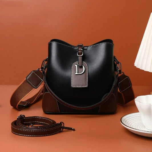 Leather Niche Shoulder Bag